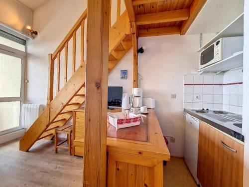 Appartement mezzanine confortable près des pistes avec parking - FR-1-344-1199