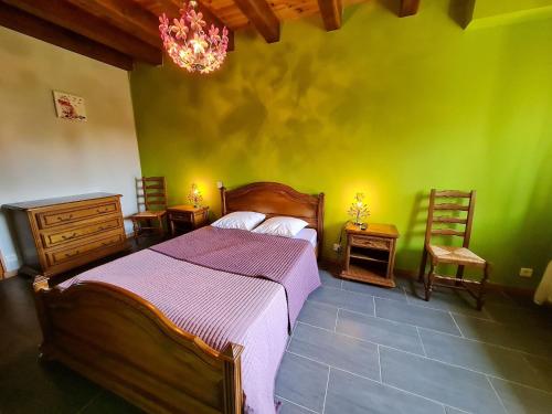 Chambre cosy avec salle de jeux et terrasse, proche Belgique et Luxembourg - FR-1-584-329