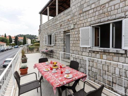 Apartments Sisic - One Bedroom Apartment with Terrace