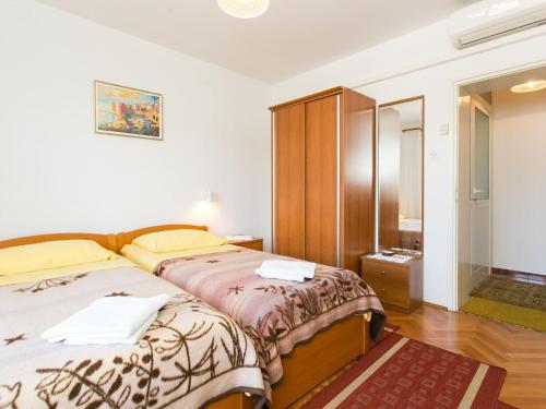 Guest House Bridge View - Studio with Balcony and Sea View