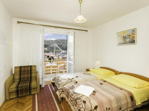 Guest House Bridge View - Studio with Balcony and Sea View