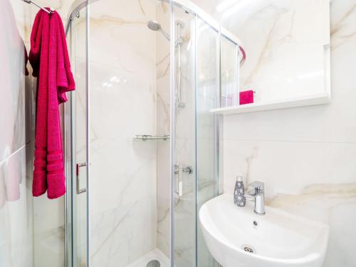 Apartments & Rooms Bari i -Standard One Bedroom Apartment with Balcony and Garden View APT-3