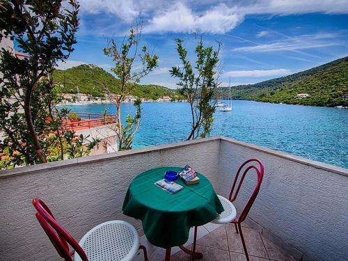 Apartments Malo Lago - One-Bedroom Apartment with Balcony and Sea View - 2nd floor Apartment 4