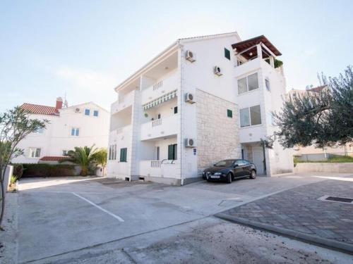 Apartment Budimir - Two Bedroom Apartment with Balcony