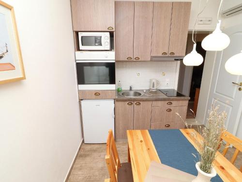 Apartments Trstenica-Two Bedroom Apartment with Balcony E