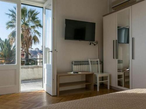 Holiday Home Patricija-Duplex Three Bedroom Apartment with Balcony and Sea View A6 1