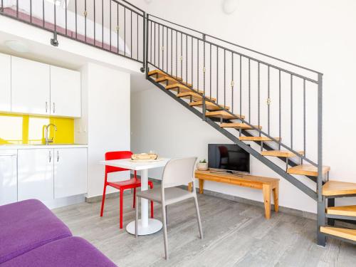 Apartments Villa Lukas - ''No 11'' Gallery Studio Apartment with Balcony and Sea View