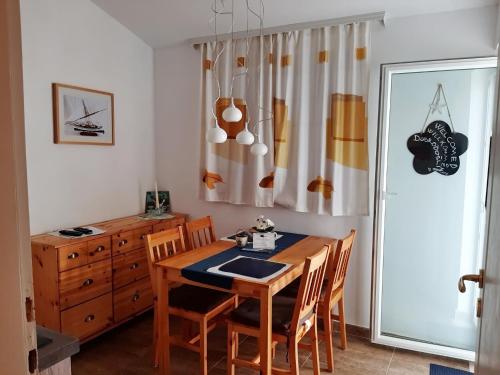 Apartments Trstenica-One Bedroom Apartment with Balcony and Sea View G