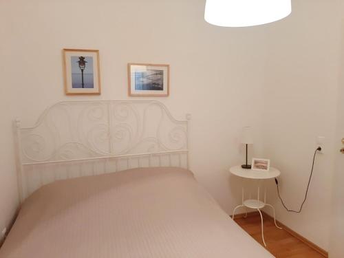 Apartments Trstenica-One Bedroom Apartment with Balcony and Sea View G