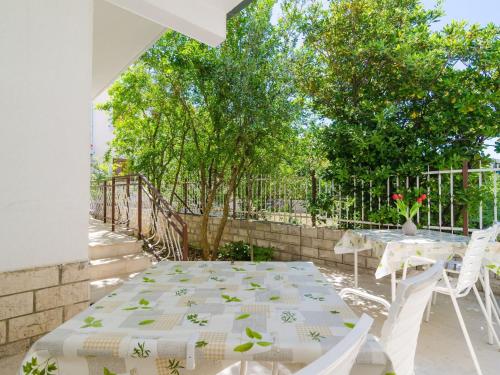 Apartments & Rooms Bari i - Superior Studio Apartment with Balcony and Garden View G2-7