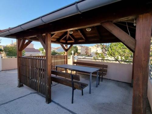 Apartments Vanja kara Biograd - Superior Two Bedroom Apartment with Terrace Trica