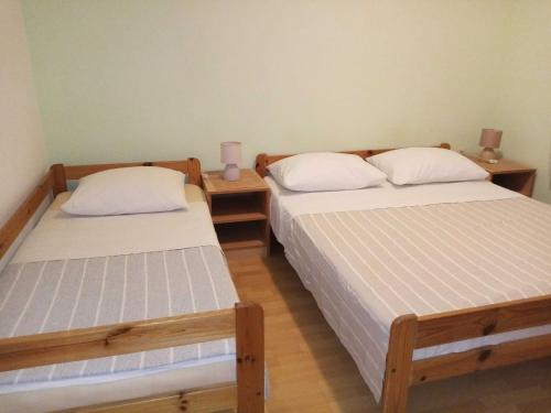 Apartments Vanja kara Biograd - Superior Two Bedroom Apartment with Terrace Trica