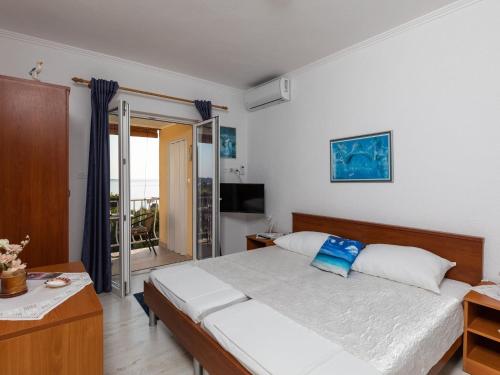 Apartments Belenum - One-Bedroom Apartment with Balcony and Sea View no 3