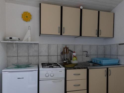 Apartments Belenum - One-Bedroom Apartment with Balcony and Sea View no 3