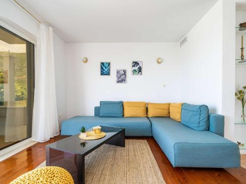 Apartment Doma - Two Bedroom Apartment with Terrace