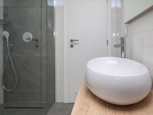 Apartments Dva Galeba - One Bedroom Apartment with Partial Sea View 104