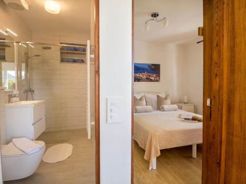 Apartment Karla - Two-Bedroom Apartment with Sea View