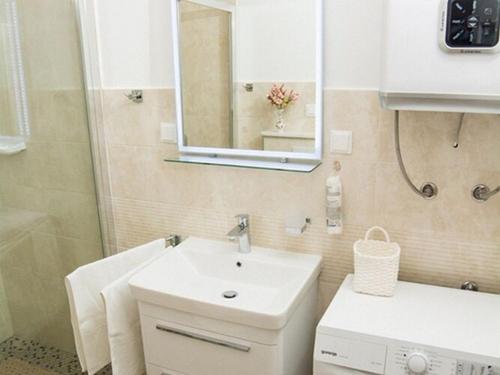Apartments Stella - One Bedroom Apartment with Terrace A2