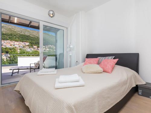 Apartment Life Plus-Two Bedroom Apartment with Terrace