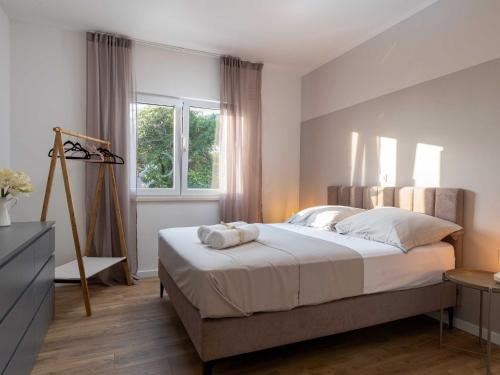 Apartments aMare - Three Bedroom Apartment with Balcony and Sea View