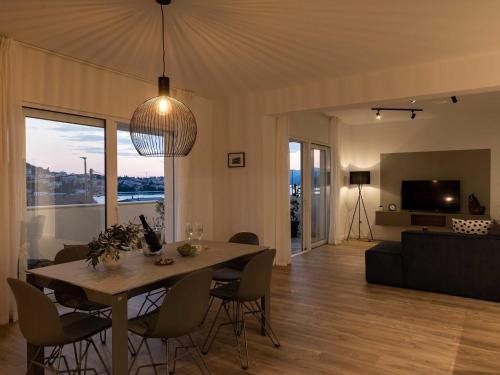 Apartments aMare - Three Bedroom Apartment with Balcony and Sea View