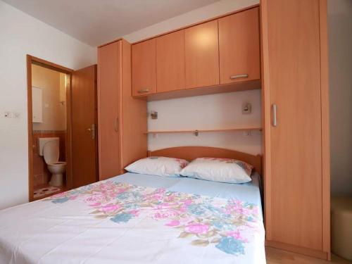 Apartments Pezo - One Bedroom Apartment