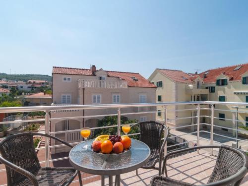 Apartments Island Beat - Two Bedroom Apartment with Balcony A3 ST