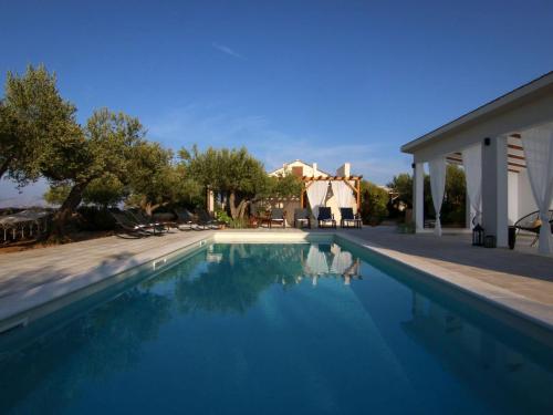 Stone Villa Olea-Three Bedroom Villa with Pool