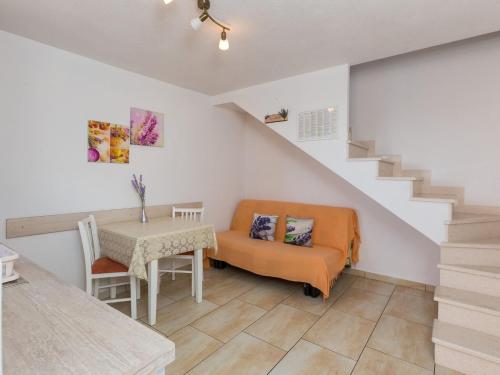 Apartments Lovro - Duplex One Bedroom Apartment with Terrace and Partial Sea View 1