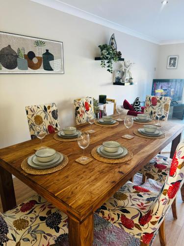 Χώρος καθιστικού στο Rose Lake View, 3 Bed Luxury Cotswolds Lake House, South Cerney, Cirencester