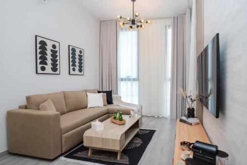 Peaceful 1BR Midtown Close to Expo City & Mall by Vibel
