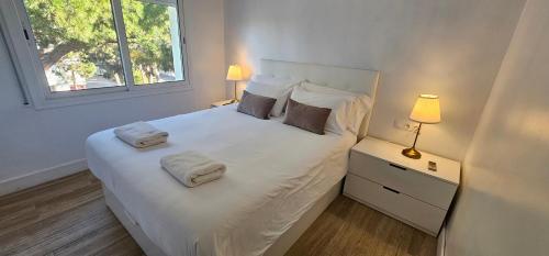 Posteľ alebo postele v izbe v ubytovaní Castelldefels Playa