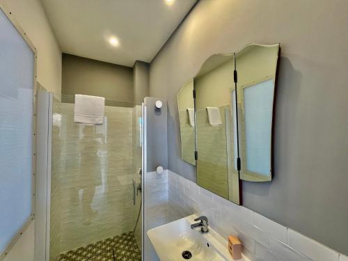 Ένα μπάνιο στο Apartment Monaco Beach Grimaldi Forum