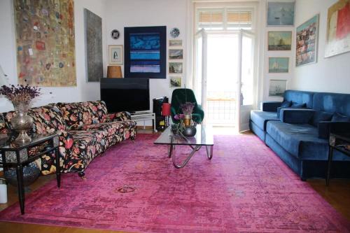 TV o dispositivi per l'intrattenimento presso Luxury Apartment Montreux