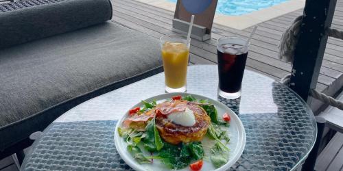 Mad på hotellet eller i nærheden