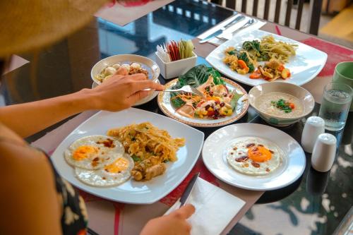 Jídlo v rezortu nebo okolí