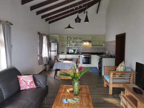 Kuchyň nebo kuchyňský kout v ubytování Au Cap Self Catering