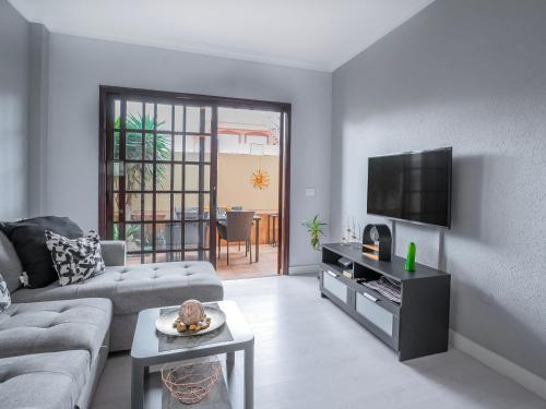Balcon del Mar B52 1 bedroom with great terrace and pool