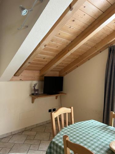 TV a/nebo společenská místnost v ubytování Chalet Champagne
