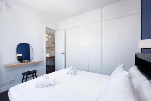 Luxury 1BR by Acropolis Museum & Metro