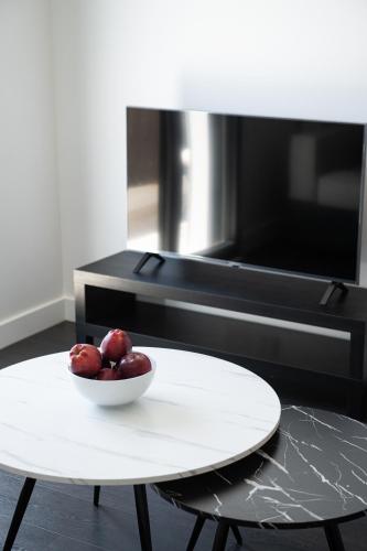 Luxury 1BR by Acropolis Museum & Metro