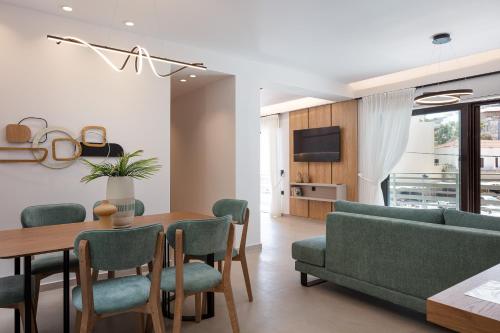 Aria's apt, chic & modern, close to the beach!