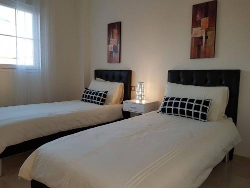 Top Floor Apt Close To Duquesa
