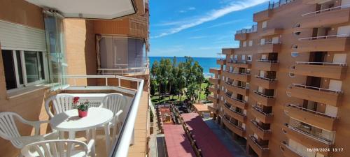 F6-Costa Marina III World, Excelente-SERVHOUSE