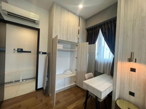 Cama o camas de una habitación en Merdeka Tower 118 Opus KL
