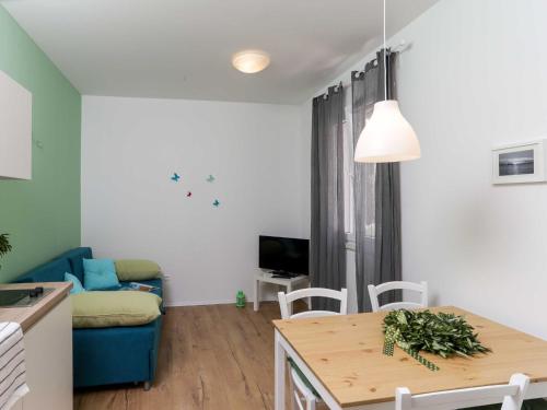 Apartments Villa Karmen - One-Bedroom Apartment with Terrace Olive