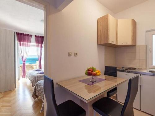 Fotografie z fotogalerie ubytování Apartments Nena ST - Standard One Bedroom Apartment with Balcony and Sea View A2 v destinaci Pisak