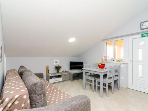 Fotografie z fotogalerie ubytování Apartments Donita - Standard Two Bedroom Apartment with Balcony and Sea View v destinaci Slano