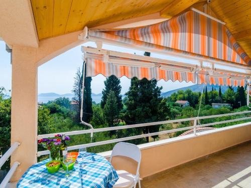 Apartments Donita - Standard Two Bedroom Apartment with Balcony and Sea View