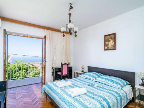 Apartments Stella - Three-Bedroom Apartment with Balcony and Terrace